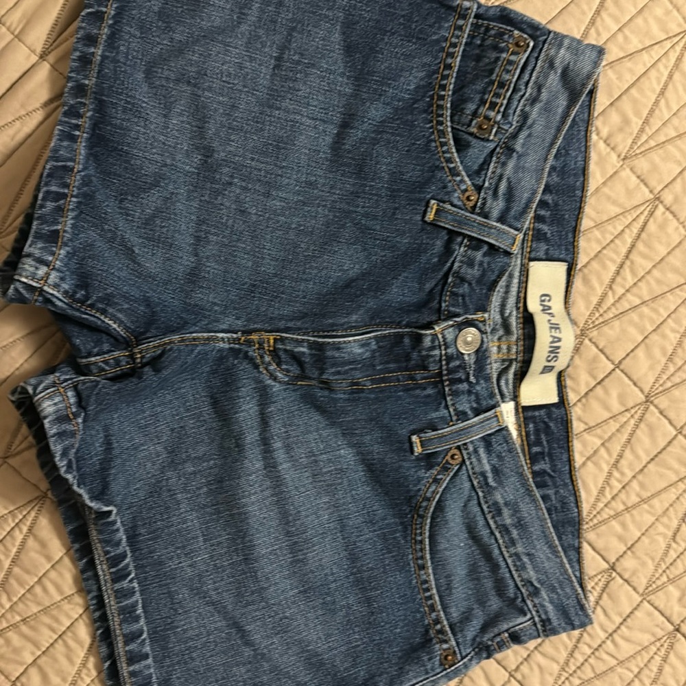 Gap Jean shorts size 6 regular